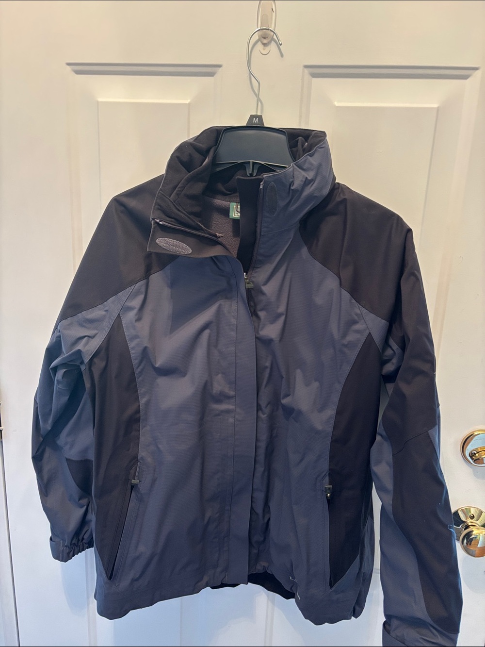 Vintage L.L. Bean Women's Two-Tone Gray and Black 3 in 1 Ski Jacket